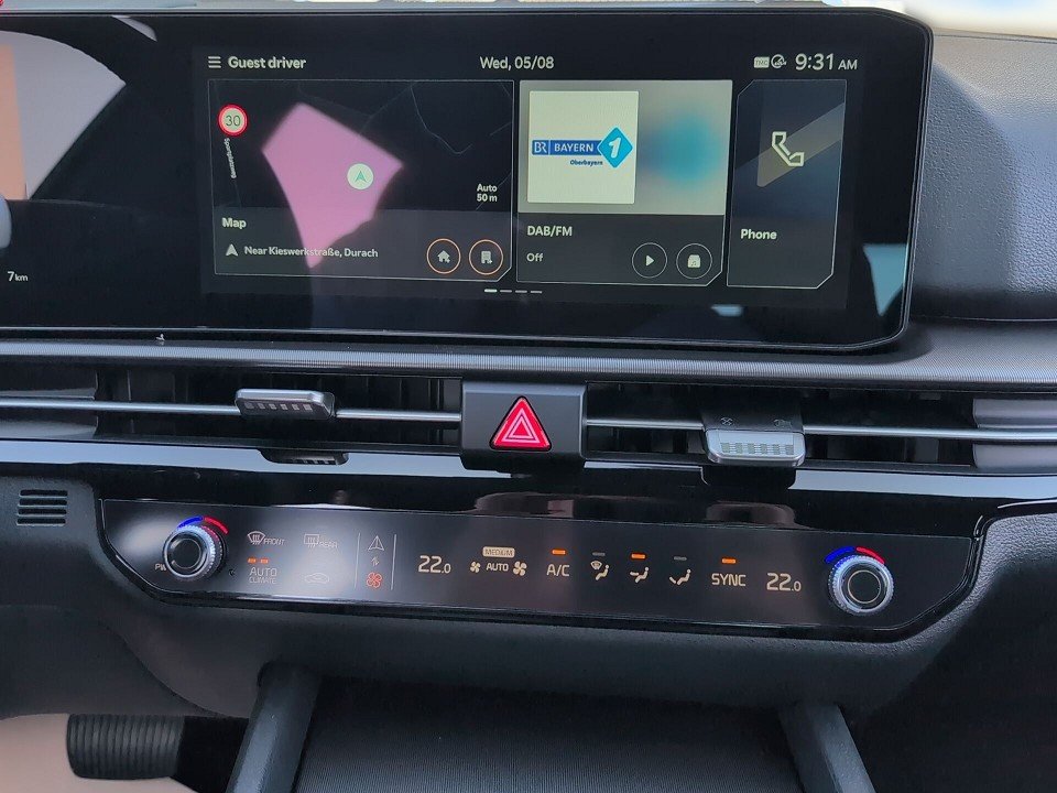 Fahrzeugabbildung Kia SPORTAGE 1.6T AWD DCT BLACK-EDITION DW-P NAV+KAM