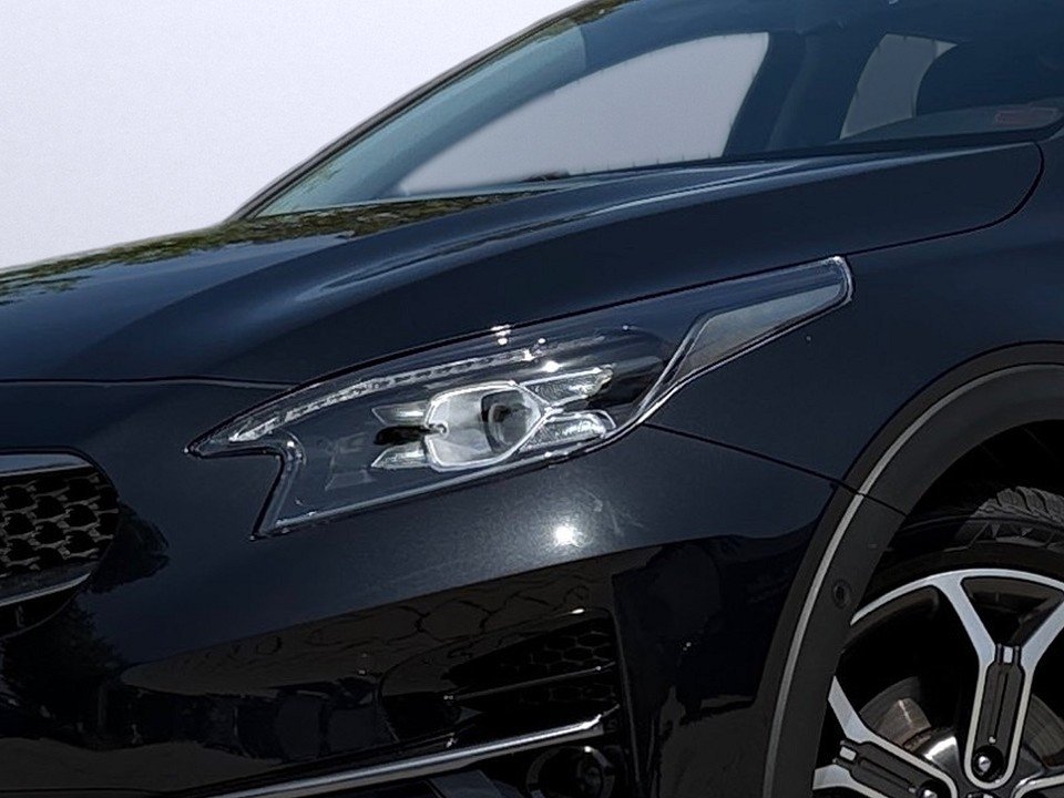 Fahrzeugabbildung Kia XCEED 1.5T PLATINUM 1HD AHK VOLL GARANTIE-05.29 Platinum Edition