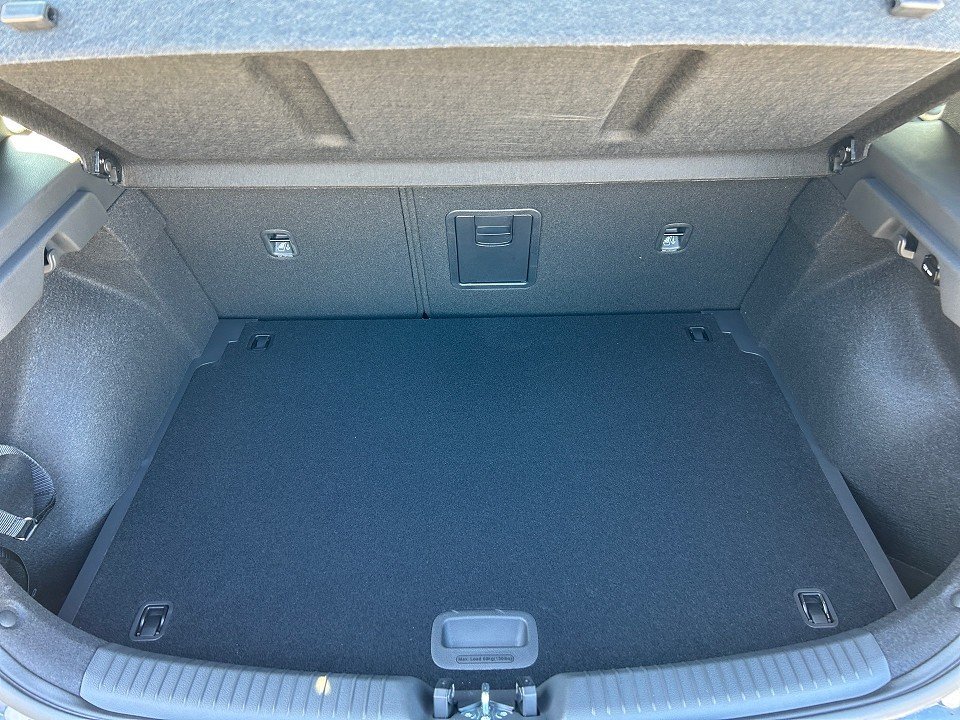 Fahrzeugabbildung Hyundai i30 1.0T 7-DCT ADVANTAGE NAV+KAM+PDC+CARPLAY+QI+