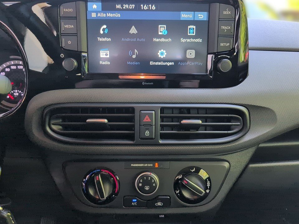 Fahrzeugabbildung Hyundai i10 1.2 TREND 1HD CARPLAY+PDC+KLIMA+SHZ GARANTIE Trend