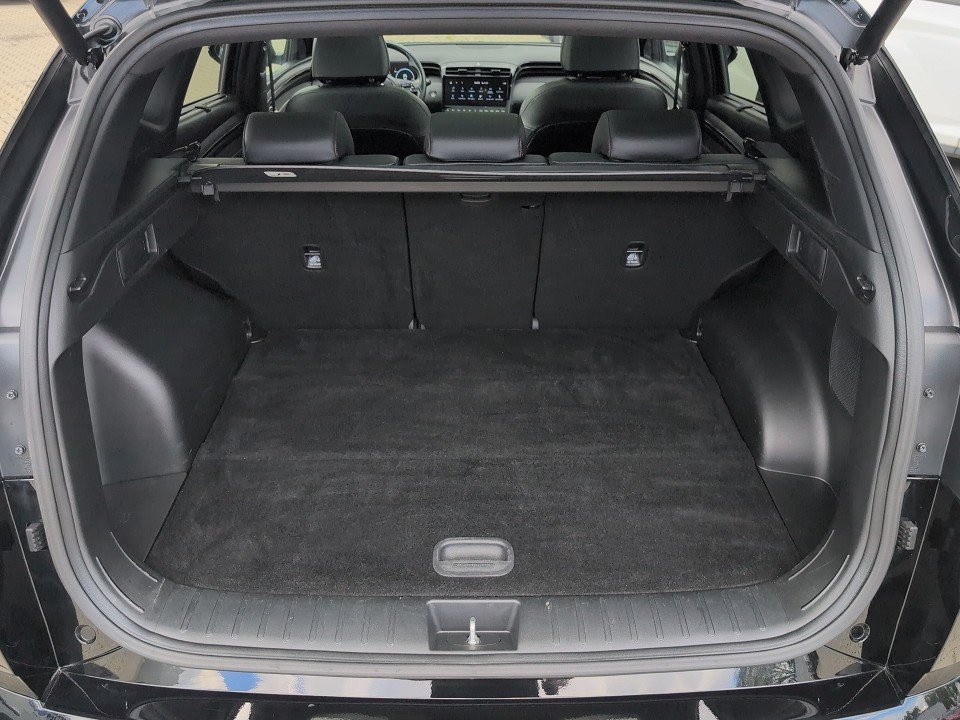 Fahrzeugabbildung Hyundai TUCSON PHEV 1.6T AT 4WD 1HD N-LINE ECS+PANO+HDA+