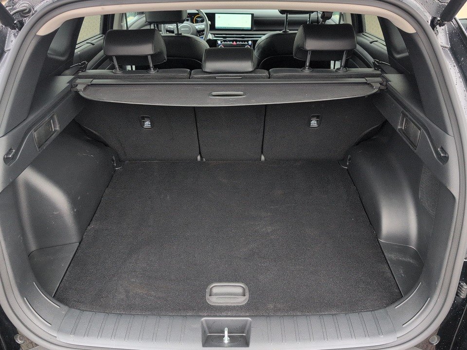 Fahrzeugabbildung Hyundai TUCSON HEV 1.6T AT PRIME DIGITAL-KEY GARANTIE-29