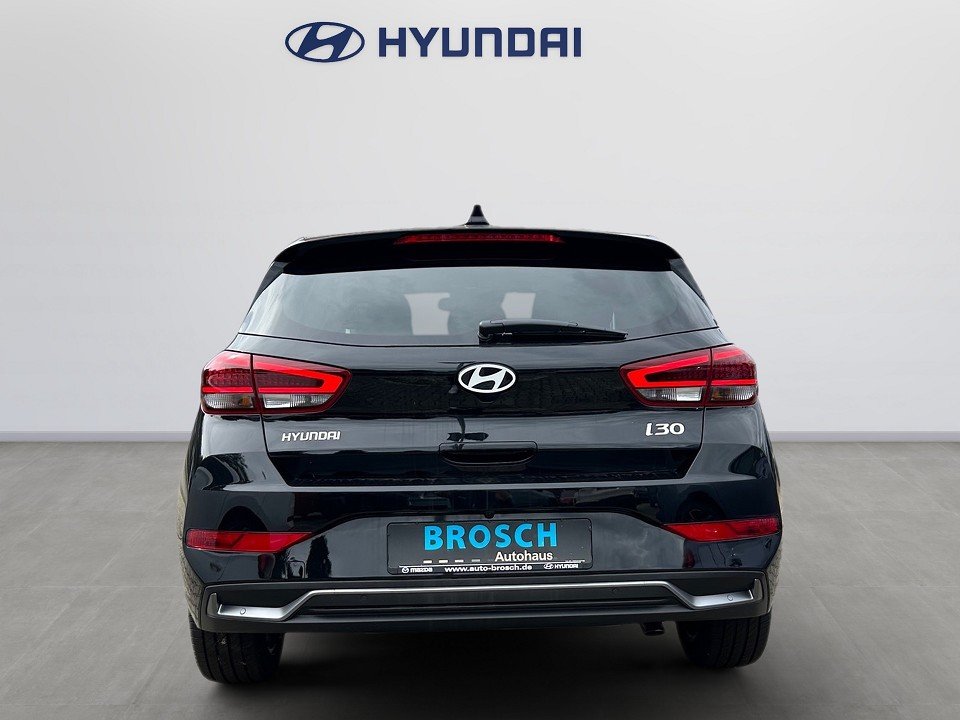 Fahrzeugabbildung Hyundai i30 MY25 1.5T 48V ADVANTAGE LED+NAV 5J-GARANTIE+