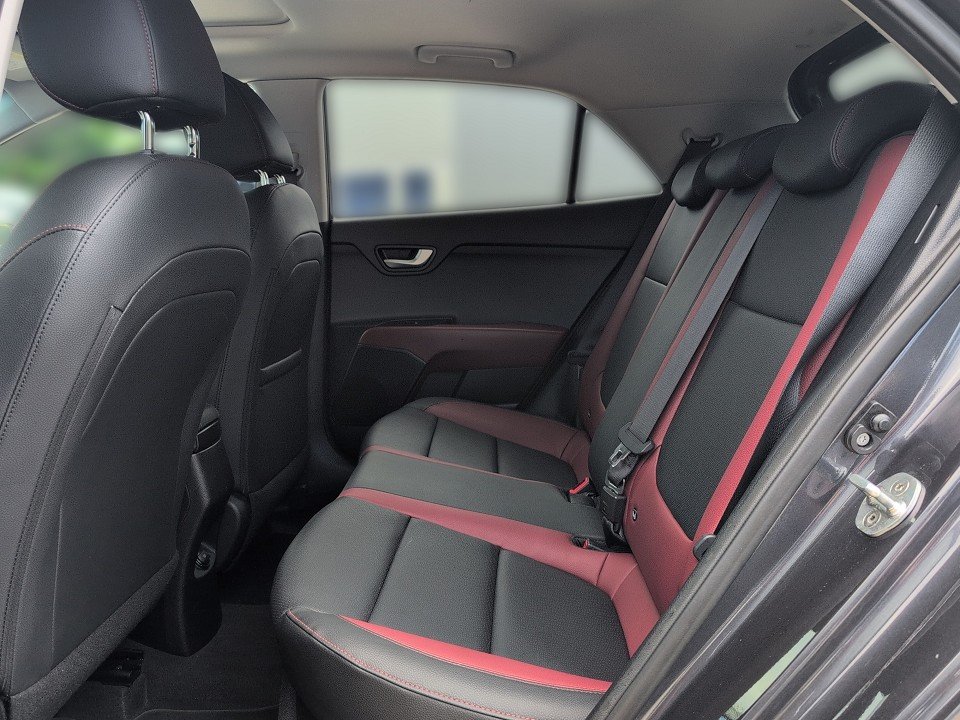 Fahrzeugabbildung Kia RIO 1.0T 7DCT PLATINUM SCHIEBEDACH VOLL CARPLAY+ Platinum Edition