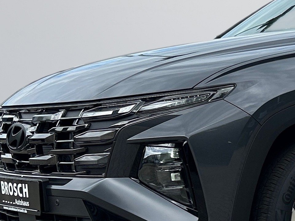 Fahrzeugabbildung Hyundai TUCSON HEV MY25 1.6T 6AT 4WD TREND MATRIX+NAV+QI