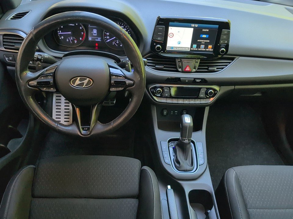 Fahrzeugabbildung Hyundai i30 1.4T AT N-LINE NAV-/KOMF-P PANO+KAM+CARPLAY+