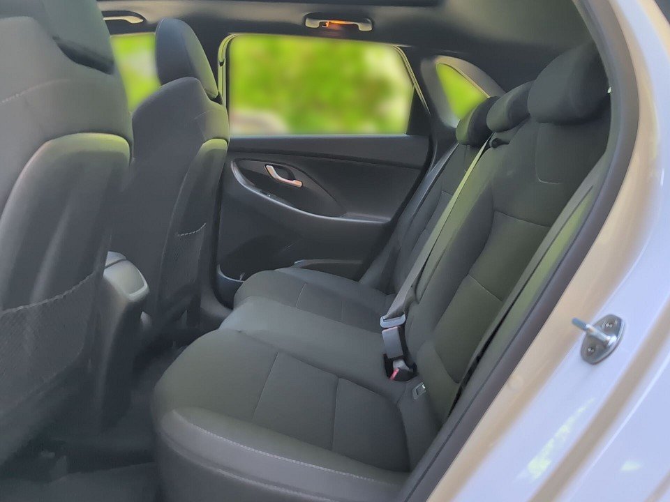 Fahrzeugabbildung Hyundai i30 1.4T AT N-LINE NAV-/KOMF-P PANO+KAM+CARPLAY+