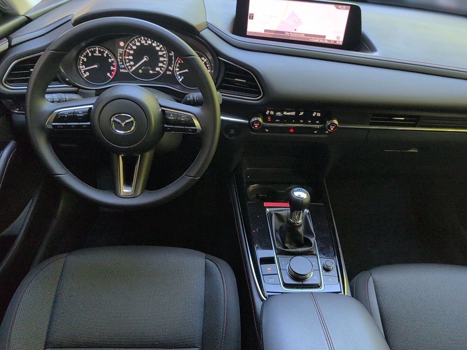 Fahrzeugabbildung Mazda CX-30 2.5 SKY-G 140 HOMURA GARANTIE NAV+KAM+PDC+