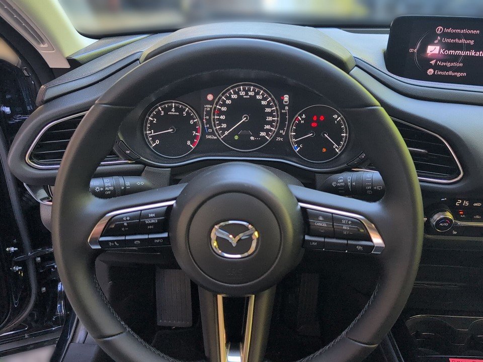 Fahrzeugabbildung Mazda CX-30 2.5 SKY-G 140 HOMURA GARANTIE NAV+KAM+PDC+