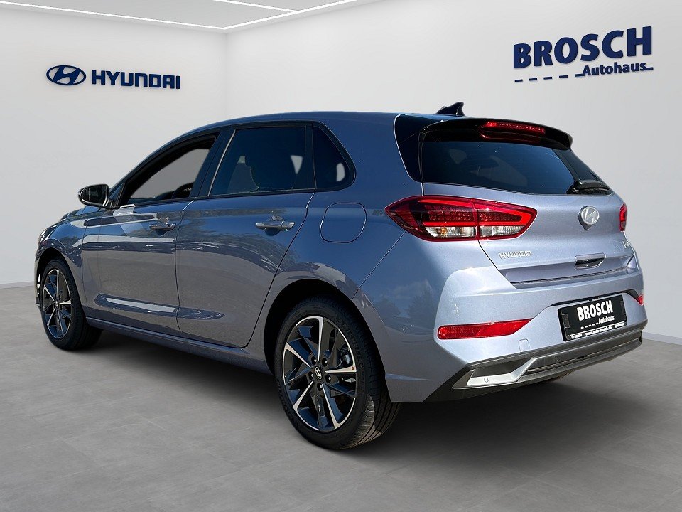 Fahrzeugabbildung Hyundai i30 (MY25) 1.0T AT ADVANTAGE NAV+SHZ+CARPLAY+LED