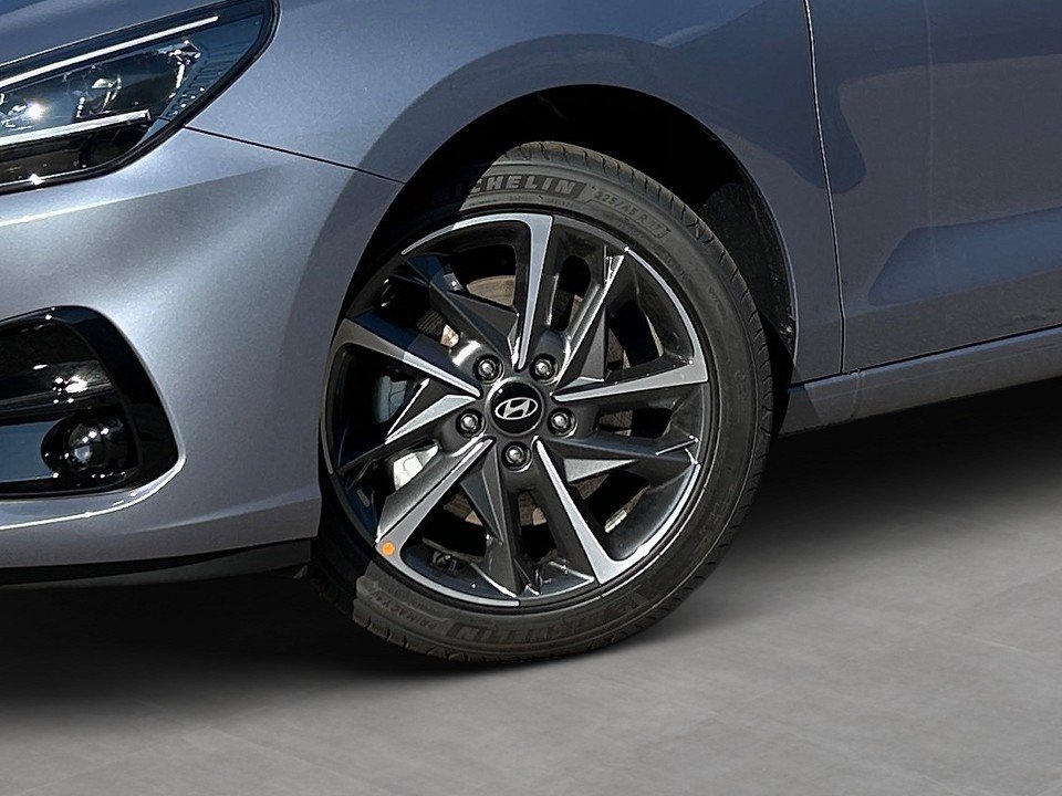 Fahrzeugabbildung Hyundai i30 (MY25) 1.0T AT ADVANTAGE NAV+SHZ+CARPLAY+LED