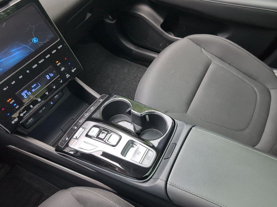 Fahrzeugabbildung Hyundai TUCSON PHEV 1.6T 4WD TREND ASS-P PANO+ECS+NAVI++