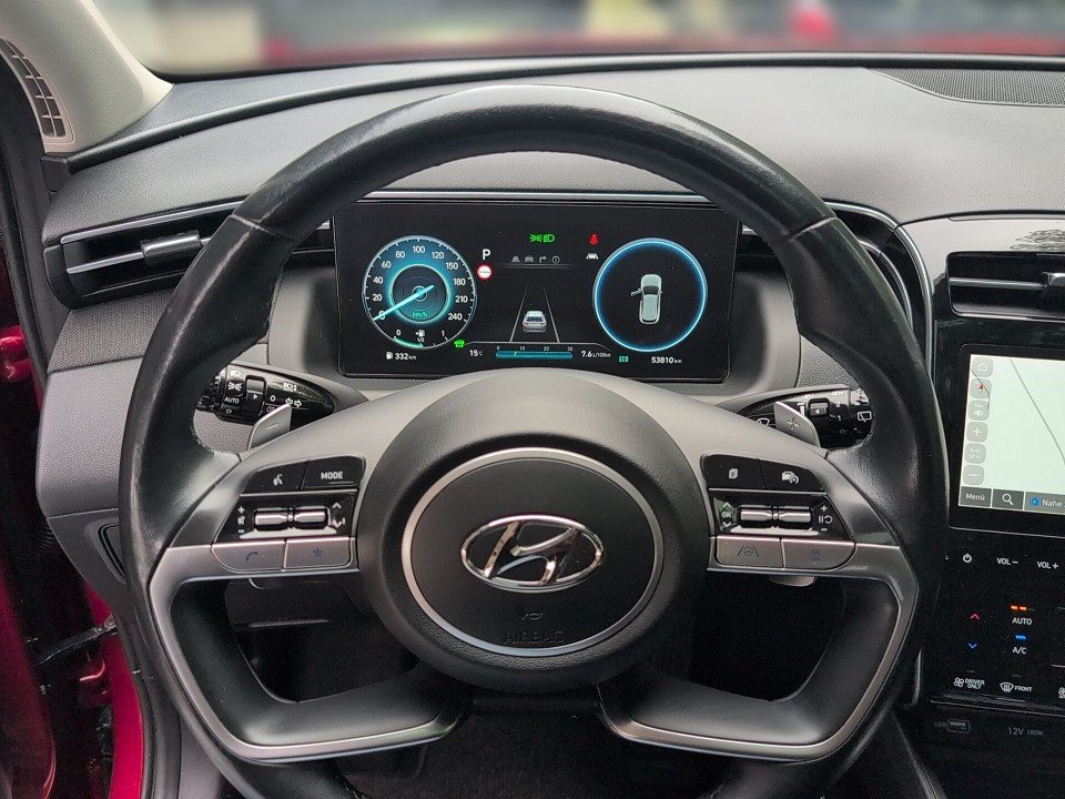 Fahrzeugabbildung Hyundai TUCSON PHEV 1.6T 4WD TREND ASS-P PANO+ECS+NAVI++