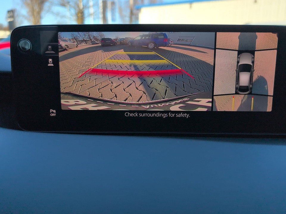 Fahrzeugabbildung Mazda 3 SKY-G 140 EXCLUSIVE DESI/DASO-P 360+BOSE+HUD++