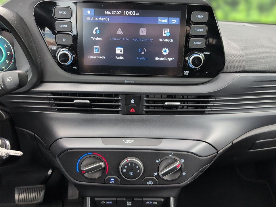 Fahrzeugabbildung Hyundai i20 1.0T DCT TREND GARANTIE 1HD KAM+CARPLAY+KLIMA Trend Mild-Hybrid
