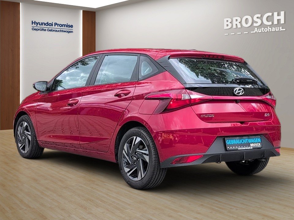 Fahrzeugabbildung Hyundai i20 1.0T DCT TREND GARANTIE 1HD KAM+CARPLAY+KLIMA Trend Mild-Hybrid