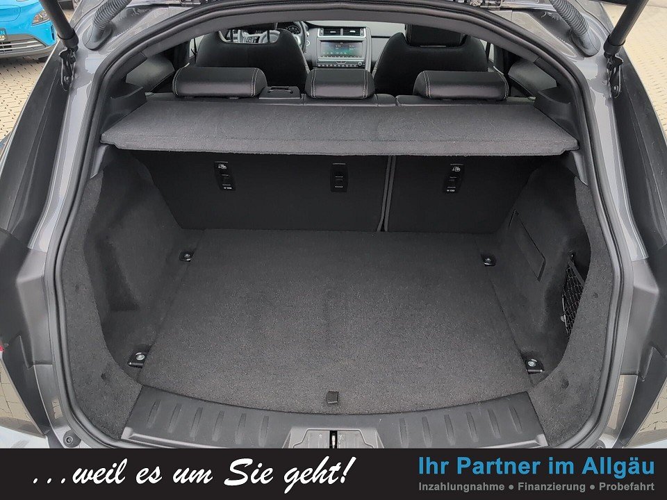Fahrzeugabbildung Jaguar E-PACE P250 R-Dynamic AWD 1HD GARANTIE PANO NAV+