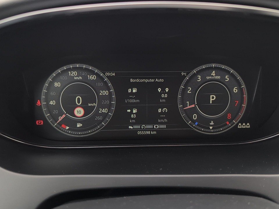 Fahrzeugabbildung Jaguar E-PACE P250 R-Dynamic AWD 1HD GARANTIE PANO NAV+