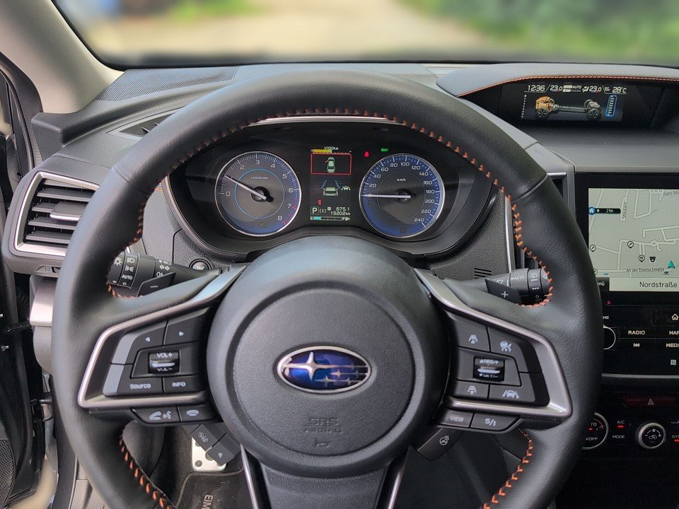 Fahrzeugabbildung Subaru XV 2.0ie PLATINUM AT 4WD 1HD AHK/ABNEHM+KAM+NAV+