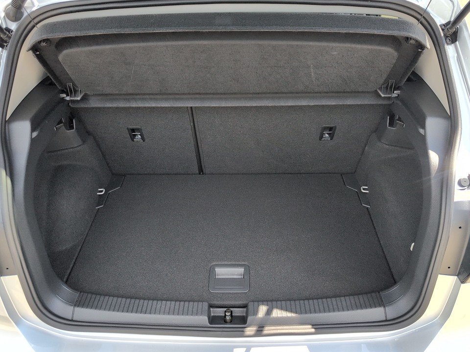 Fahrzeugabbildung Volkswagen T-CROSS 1.0 TSI DSG LIFE GARANTIE NAV+KAM+KLIMA Life