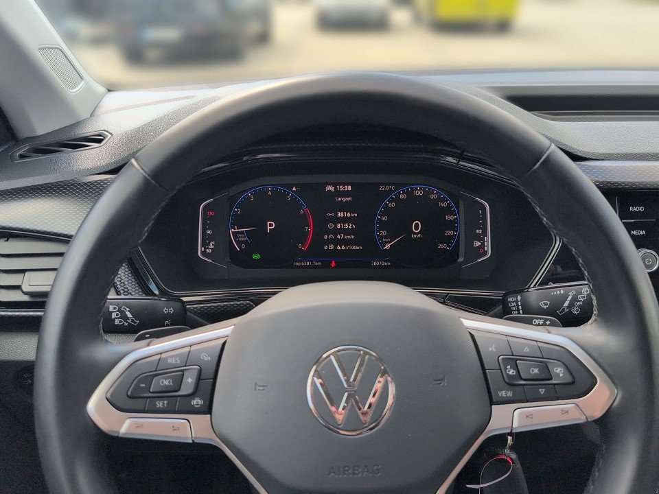 Fahrzeugabbildung Volkswagen T-CROSS 1.0 TSI DSG LIFE GARANTIE NAV+KAM+KLIMA Life