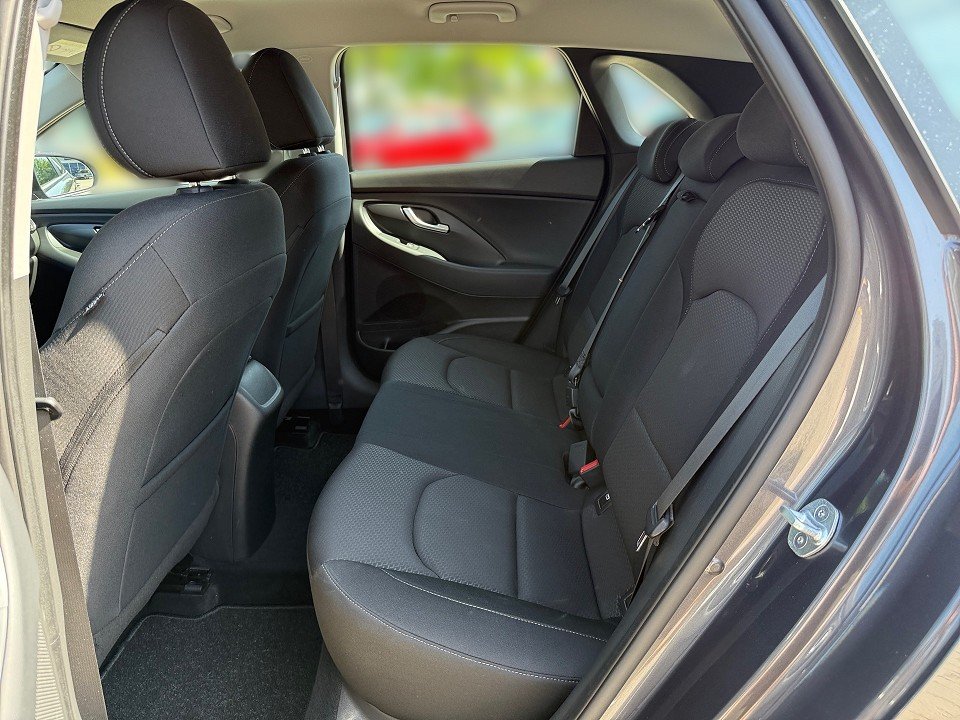 Fahrzeugabbildung Hyundai i30 1.4T 7DCT TREND NAV-P 1HD GARANTIE KAMERA+++