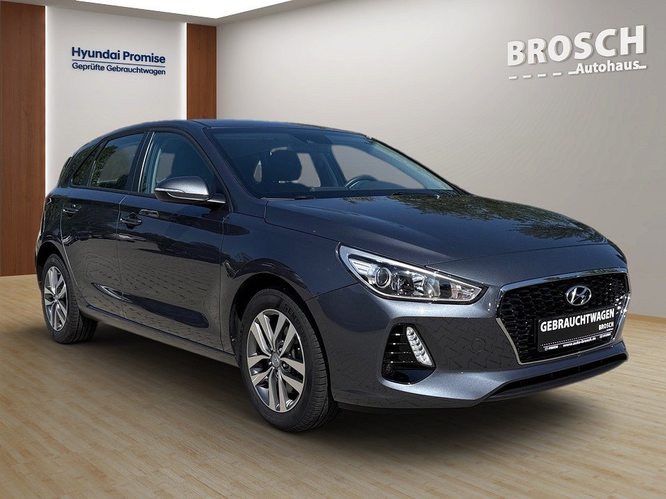 Fahrzeugabbildung Hyundai i30 1.4T 7DCT TREND NAV-P 1HD GARANTIE KAMERA+++