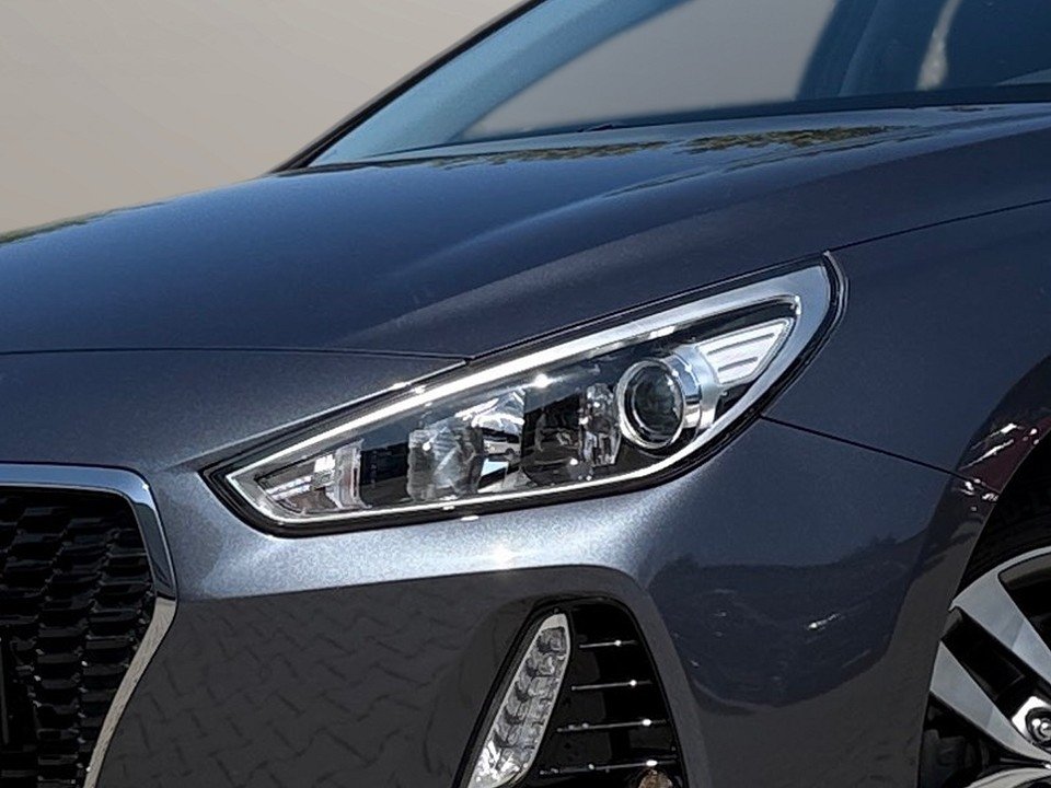 Fahrzeugabbildung Hyundai i30 1.4T 7DCT TREND NAV-P 1HD GARANTIE KAMERA+++