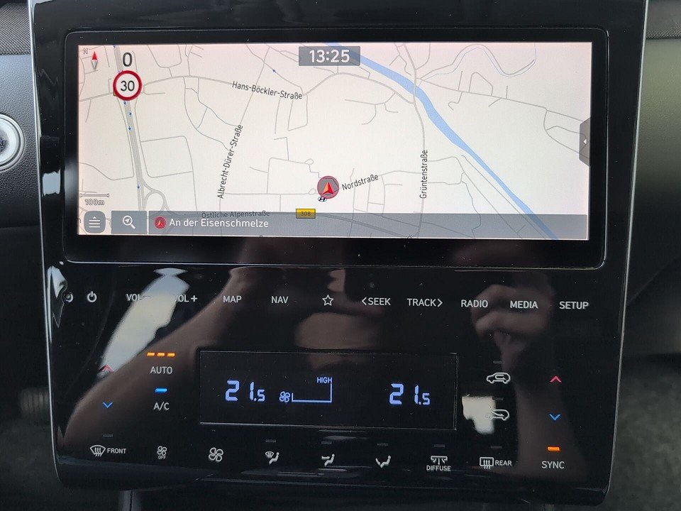 Fahrzeugabbildung Hyundai TUCSON 1.6T 7-DCT TREND NAVI+KRELL+CARPLAY+KAM++