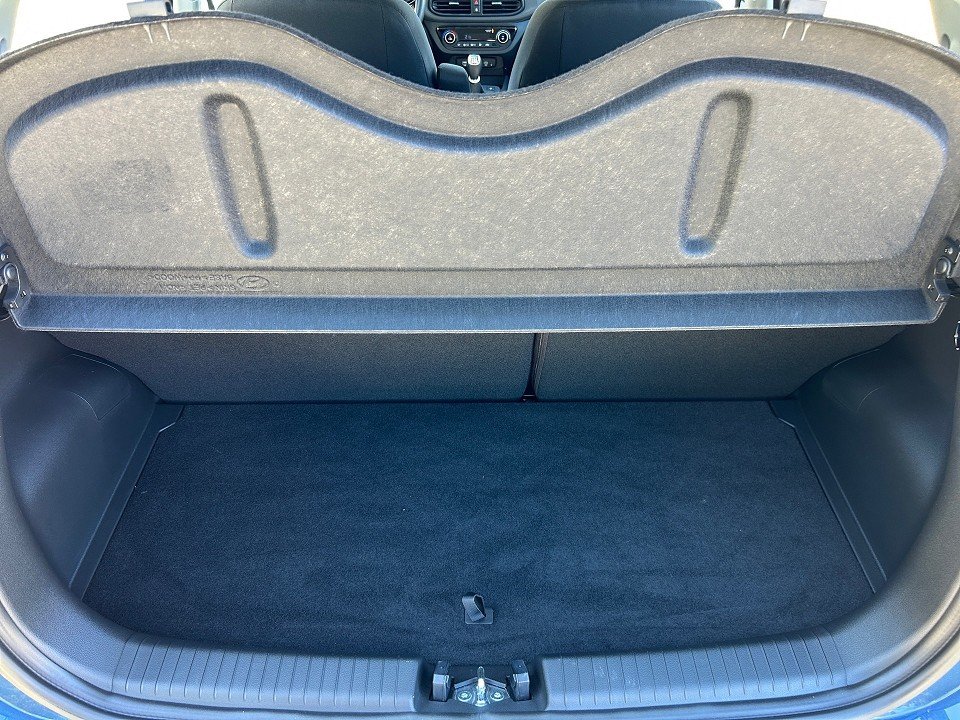 Fahrzeugabbildung Hyundai i10 MY25 1.2 TREND KOMF-P 15+PDC+KAMERA+NAV+KAMERA
