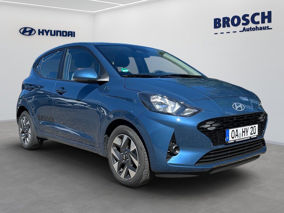 Fahrzeugabbildung Hyundai i10 MY25 1.2 TREND KOMF-P 15+PDC+KAMERA+NAV+KAMERA