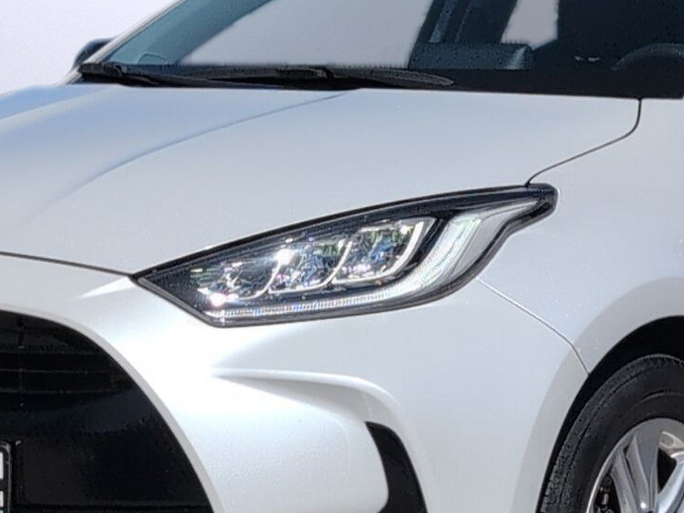 Fahrzeugabbildung Mazda 2 HEV 1.5L 116 CVT AGILE COMFORT-P KAM+CARPLAY++