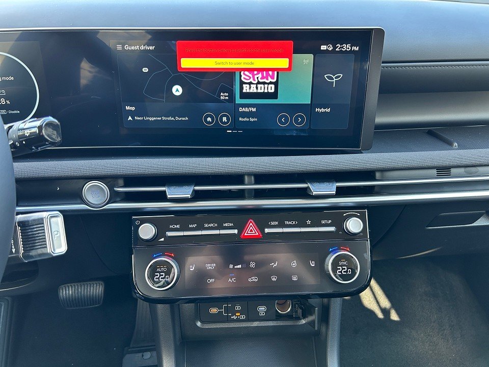 Fahrzeugabbildung Hyundai TUCSON HEV MY25 1.6T AT 4WD TREND LED-P NAVI+SHZ