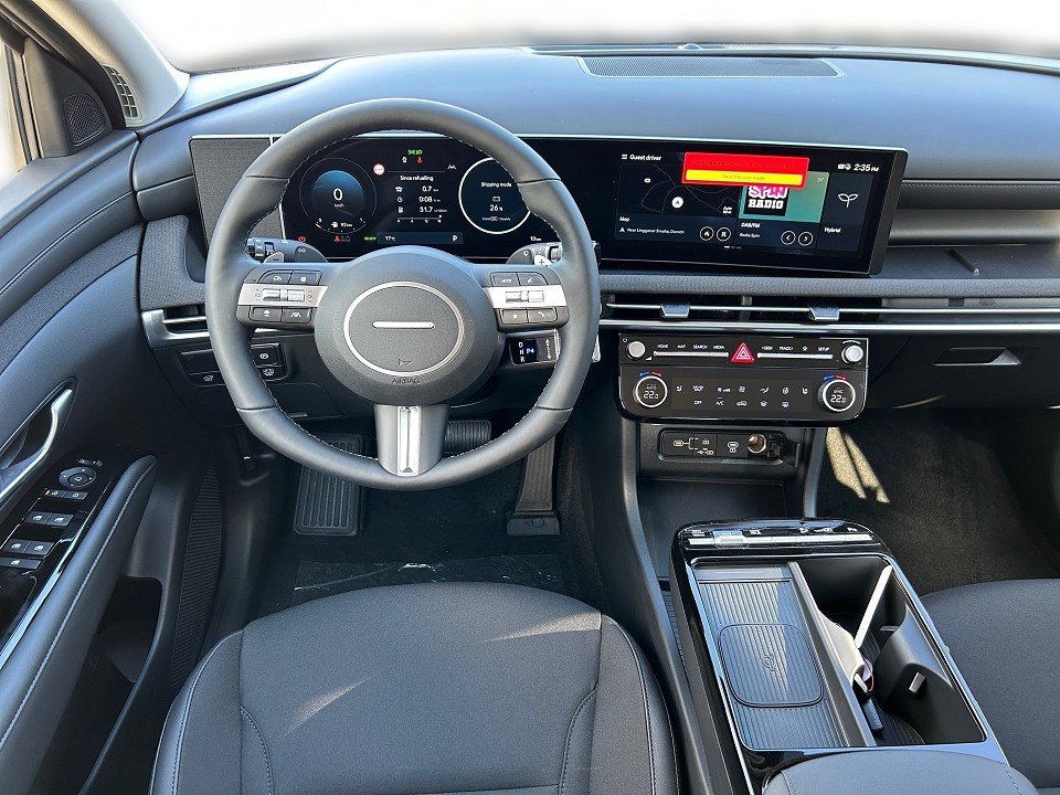 Fahrzeugabbildung Hyundai TUCSON HEV MY25 1.6T AT 4WD TREND LED-P NAVI+SHZ