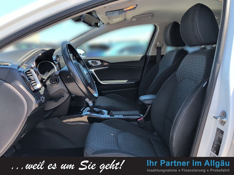 Fahrzeugabbildung Kia CEED 1.4T DCT SPIRIT GARANTIE-7.28 TEC/NAV-P 1HD Spirit