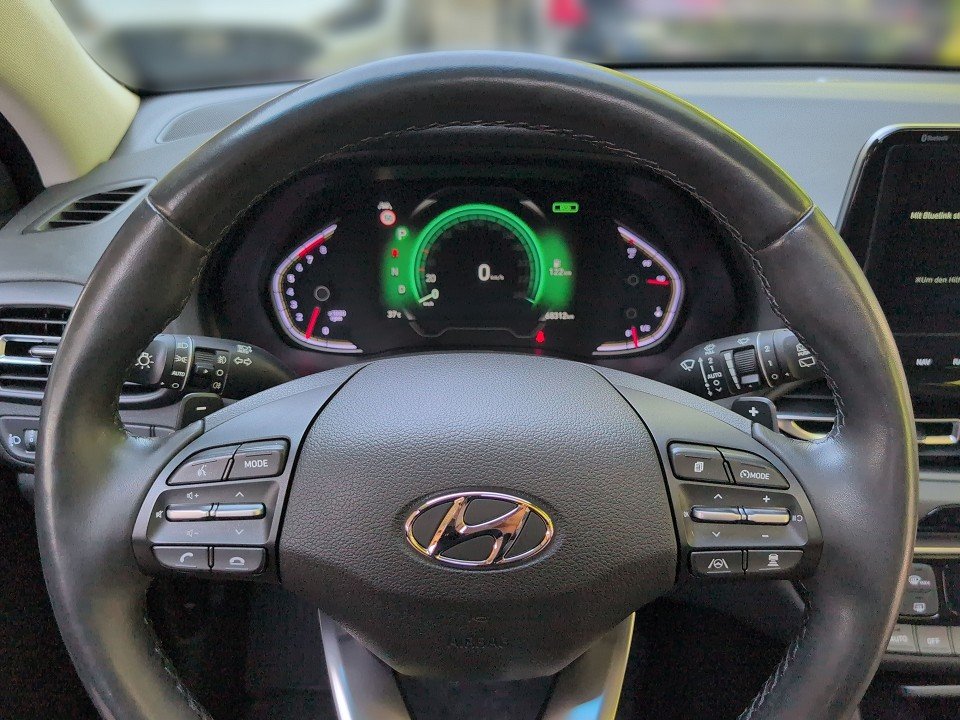 Fahrzeugabbildung Hyundai i30 1.5T 7DCT PRIME 1HD GARANTIE PANO+NAV+CARPLAY Prime Mild-Hybrid