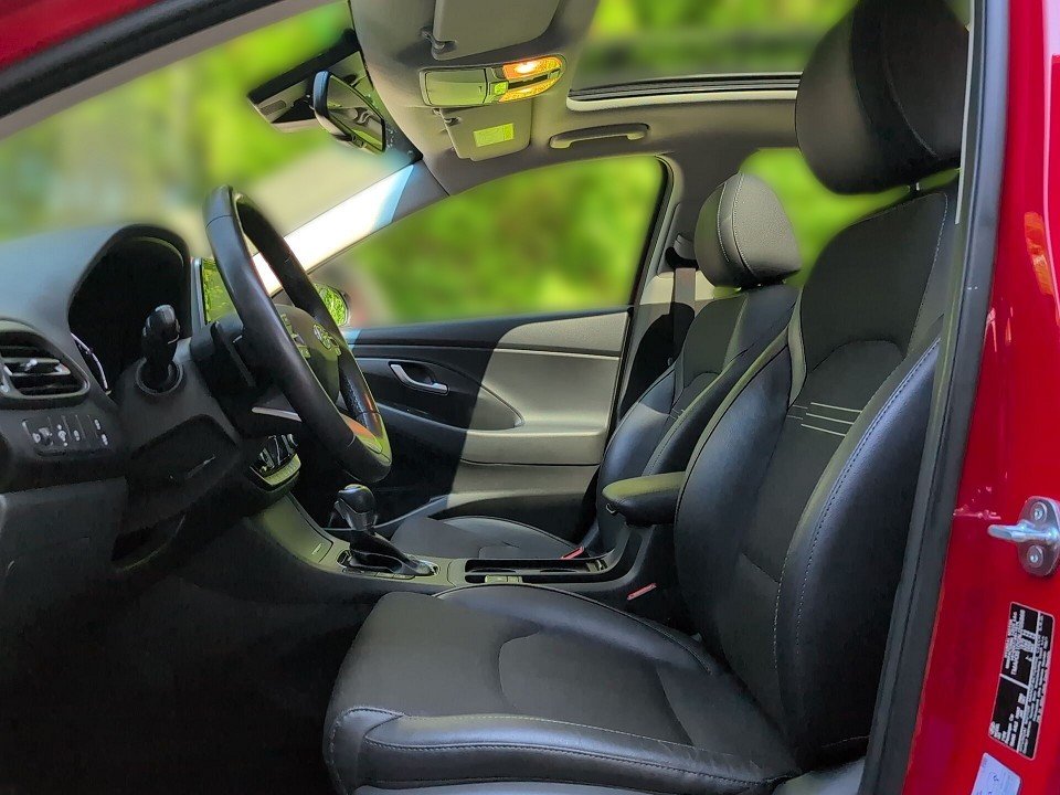 Fahrzeugabbildung Hyundai i30 1.5T 7DCT PRIME 1HD GARANTIE PANO+NAV+CARPLAY Prime Mild-Hybrid