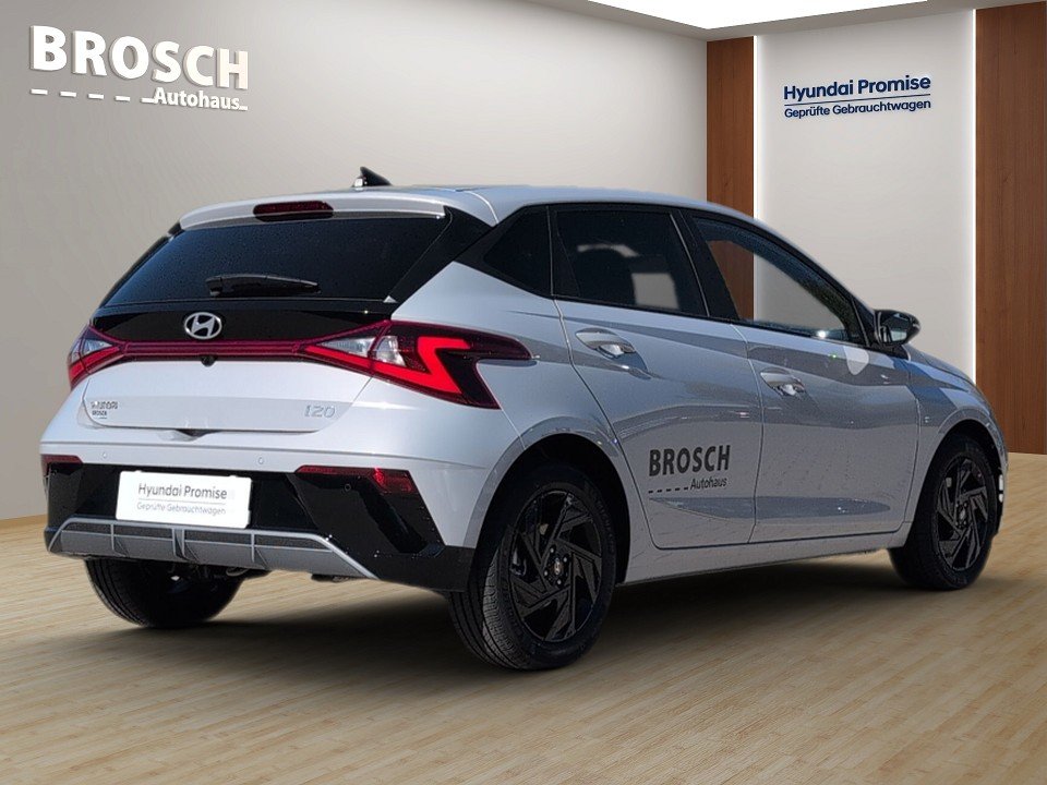 Fahrzeugabbildung Hyundai i20 1.0T BLACKLINE GARANTIE-06/31 BOSE+NAVI+KAM+