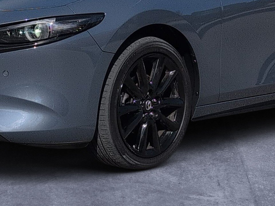 Fahrzeugabbildung Mazda 3 SKY-X 2.0 AWD SELECTION DES/PRE-P 1HD 18'+BOSE