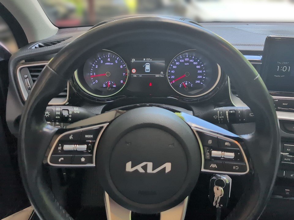 Fahrzeugabbildung Kia CEED KOMBI 1.5T VISION AHK KOMF/NAV-PAKET 1.HD Vision