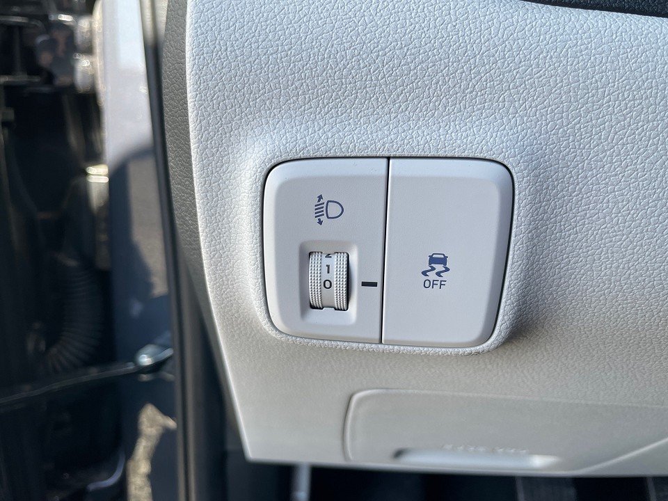 Fahrzeugabbildung Hyundai i10 1.2 PRIME 5J-GARANTIE SMART-KEY+NAV+KAM+PDC+