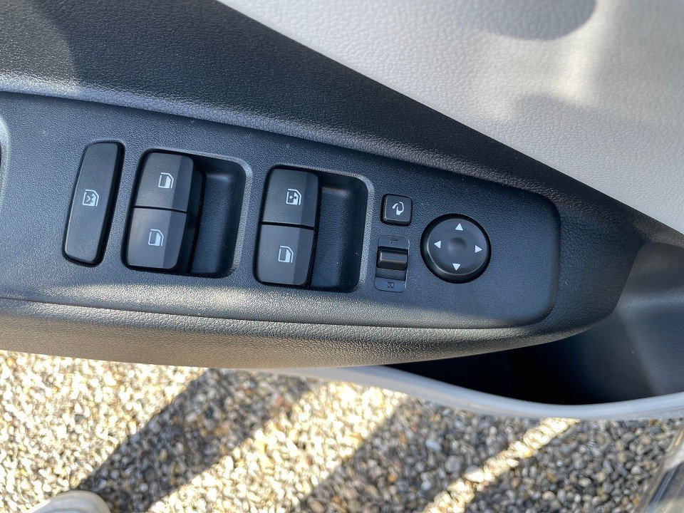 Fahrzeugabbildung Hyundai i10 1.2 PRIME 5J-GARANTIE SMART-KEY+NAV+KAM+PDC+