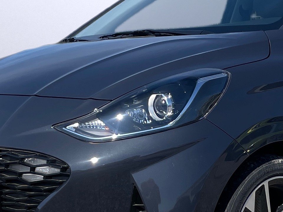 Fahrzeugabbildung Hyundai i10 1.2 PRIME 5J-GARANTIE SMART-KEY+NAV+KAM+PDC+