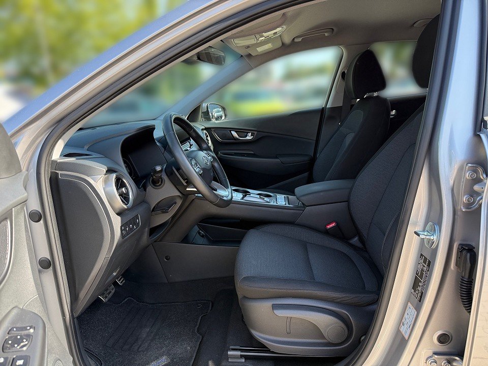 Fahrzeugabbildung Hyundai KONA EV 39kWh EDITION30+ BATTERIEGARANTIE AVILOO