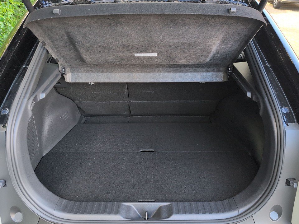 Fahrzeugabbildung Subaru UNCHARTED 77kWh PLATINUM-PLUS AWD PANO+H/K+360++