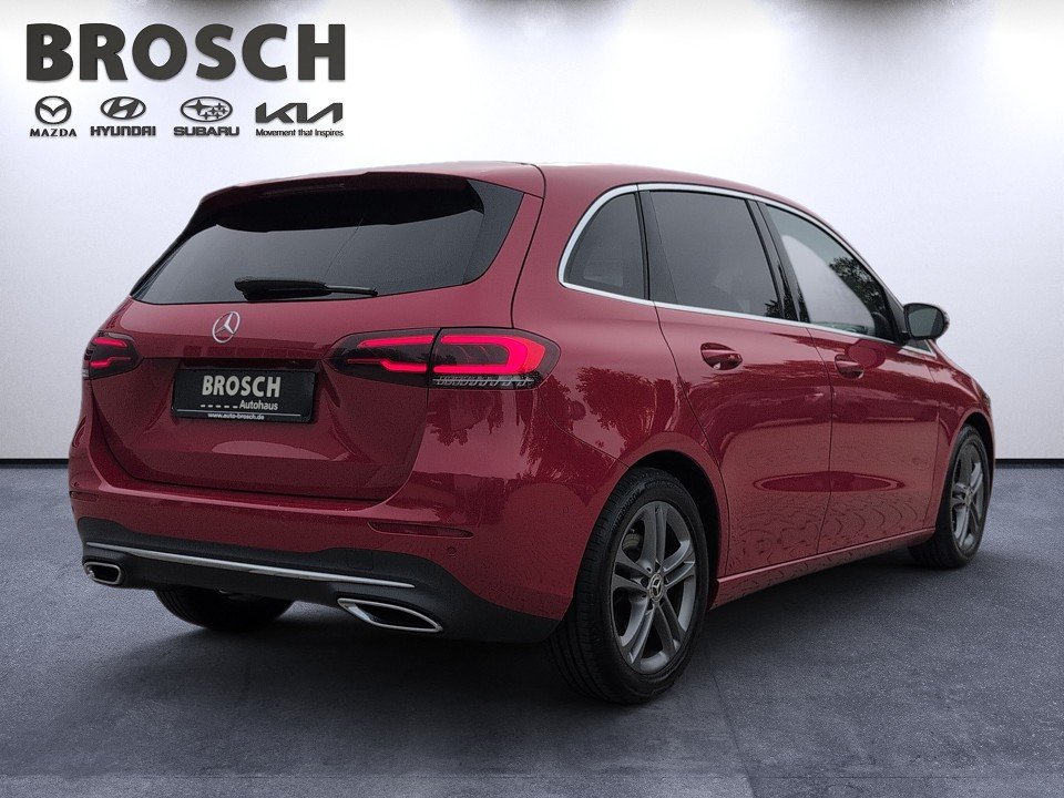Fahrzeugabbildung Mercedes-Benz B220 PROGRESSIVE 4MATIC AT AHK+NAV+KAM+CARPLAY++ B 220 4Matic (247.045)