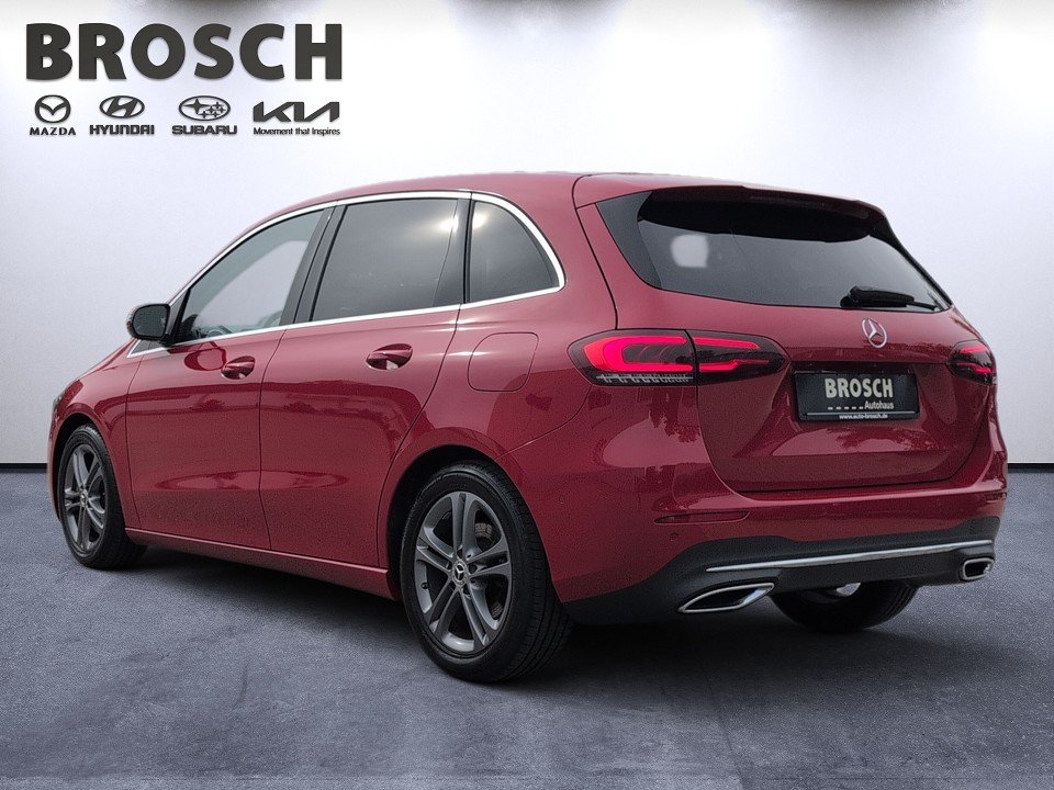 Fahrzeugabbildung Mercedes-Benz B220 PROGRESSIVE 4MATIC AT AHK+NAV+KAM+CARPLAY++ B 220 4Matic (247.045)