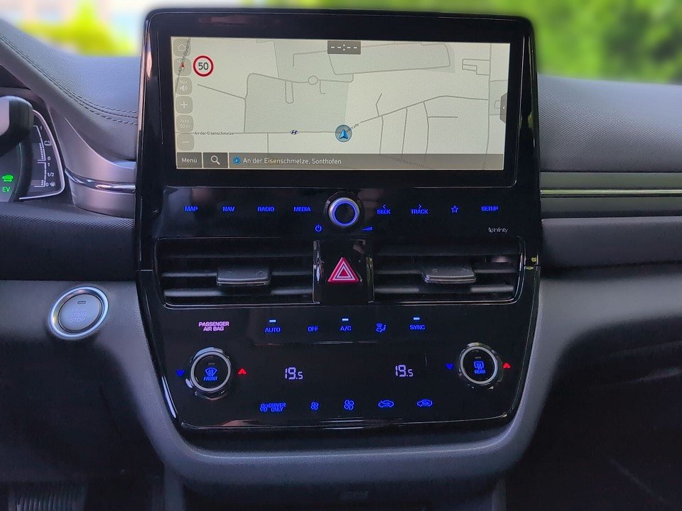 Fahrzeugabbildung Hyundai IONIQ FL HEV PREMIUM GARANTIE NAVI+CARPLAY+4xSHZ