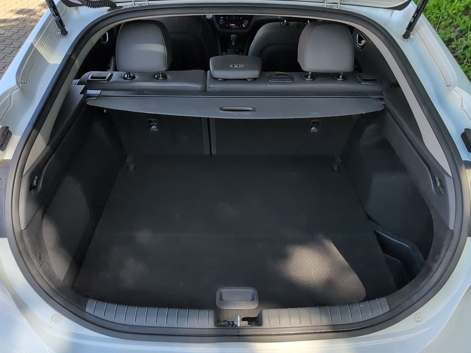 Fahrzeugabbildung Hyundai IONIQ FL HEV PREMIUM GARANTIE NAVI+CARPLAY+4xSHZ