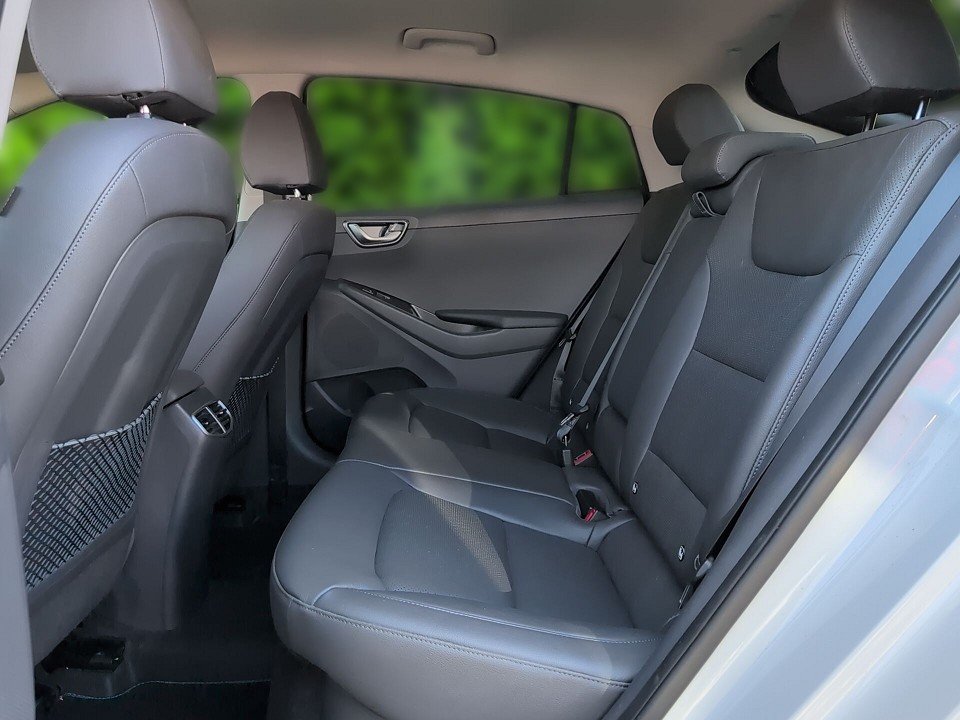Fahrzeugabbildung Hyundai IONIQ FL HEV PREMIUM GARANTIE NAVI+CARPLAY+4xSHZ
